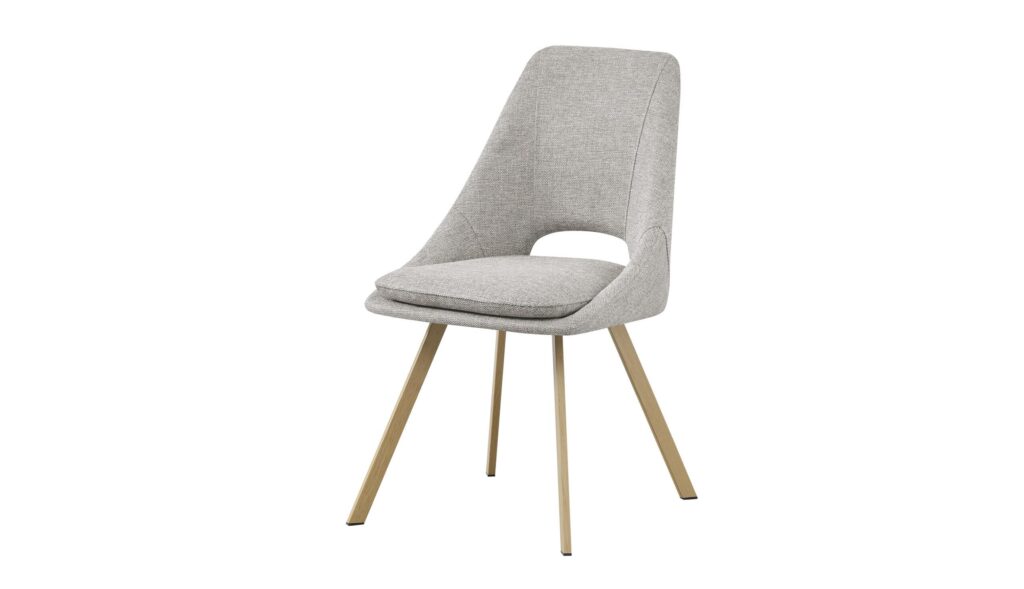 Silla moderna tapizada en gris claro con respaldo curvado y patas de madera clara