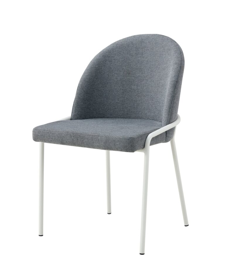 Silla con asiento y respaldo tapizados en gris y patas metálicas blancas