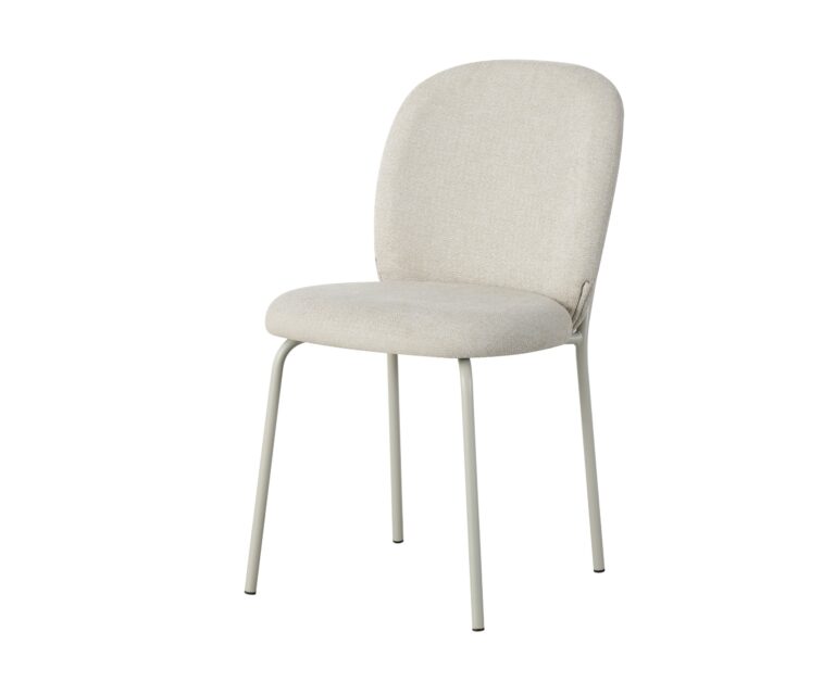 Silla tapizada beige con patas metálicas finas de color claro