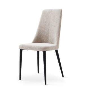 Silla con asiento y respaldo tapizados en tela beige y patas delgadas negras